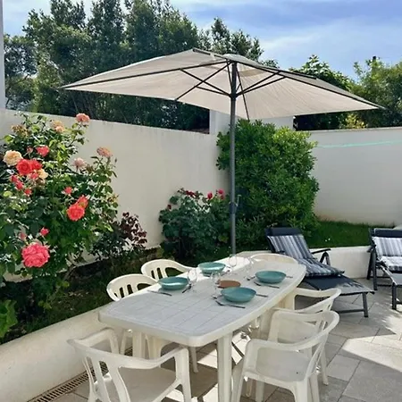 Avec Terrasse, 2 Chambres, Proche - 4 Pers - Fr-1-494-198 Royan