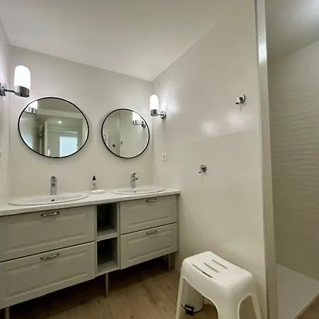 Avec Terrasse, 2 Chambres, Proche - 4 Pers - Fr-1-494-198 * رويا